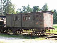 Wagon ancien (au Chateau de Saint-Fargeau, Yonne) (02)